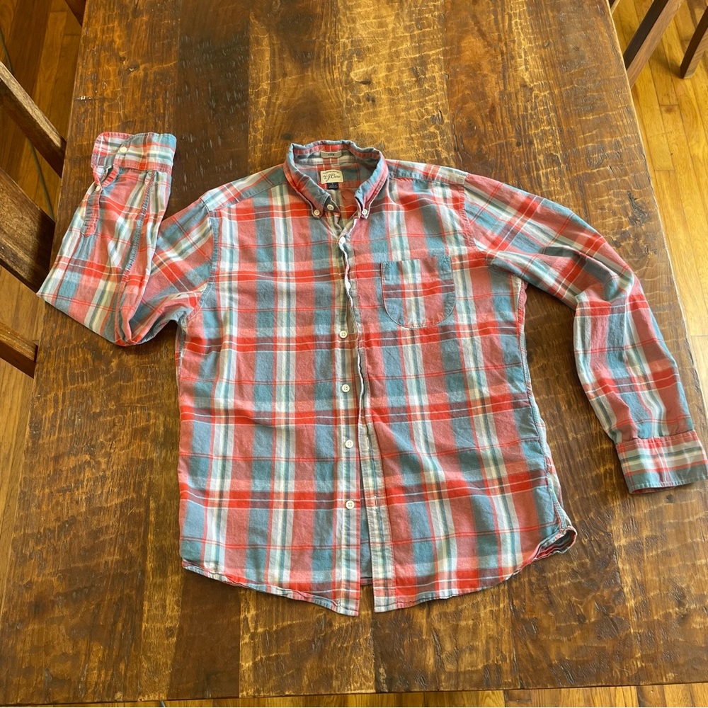 JCREW 100% cotton plaid slim fit long sleeve shirt.